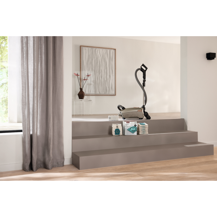 Miele TU Allergy XL HyClean Pure 8 stofzuigerzakken en een HEPA-filter