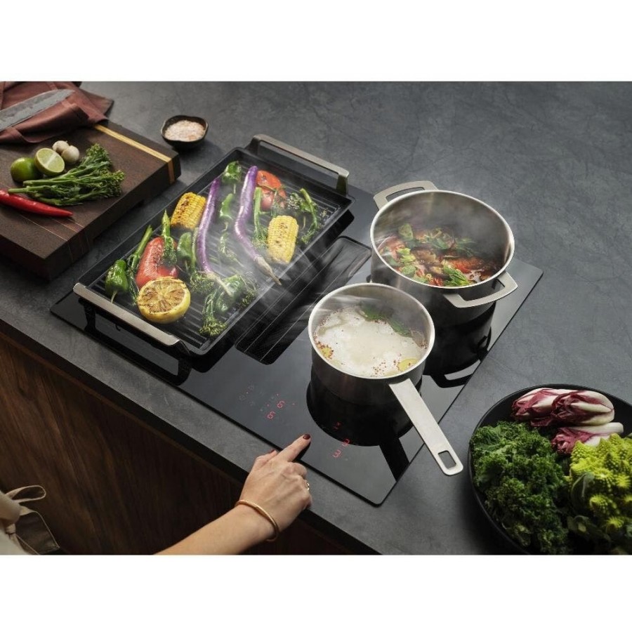 AEG TT64CB00CB inductie kookplaat met afzuiging