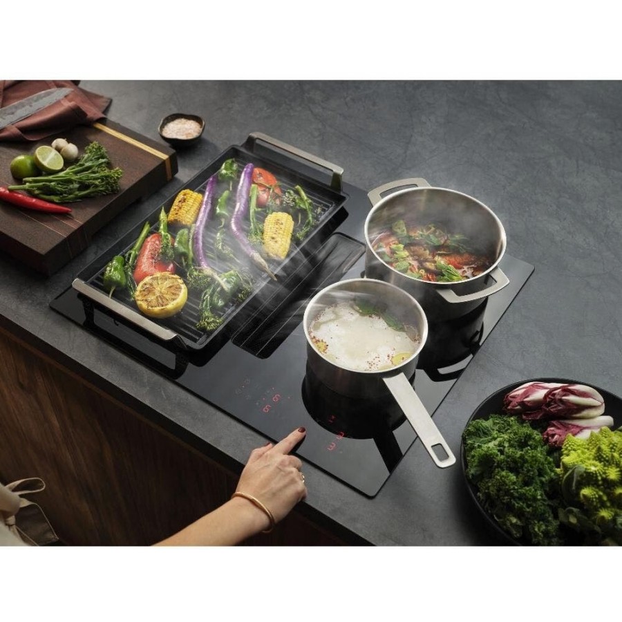 AEG TT64CB00CB inductie kookplaat met afzuiging